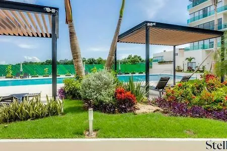 New Complex Resort Style With Amenities Near Downtown 7Min Playa del Carmen Holiday home