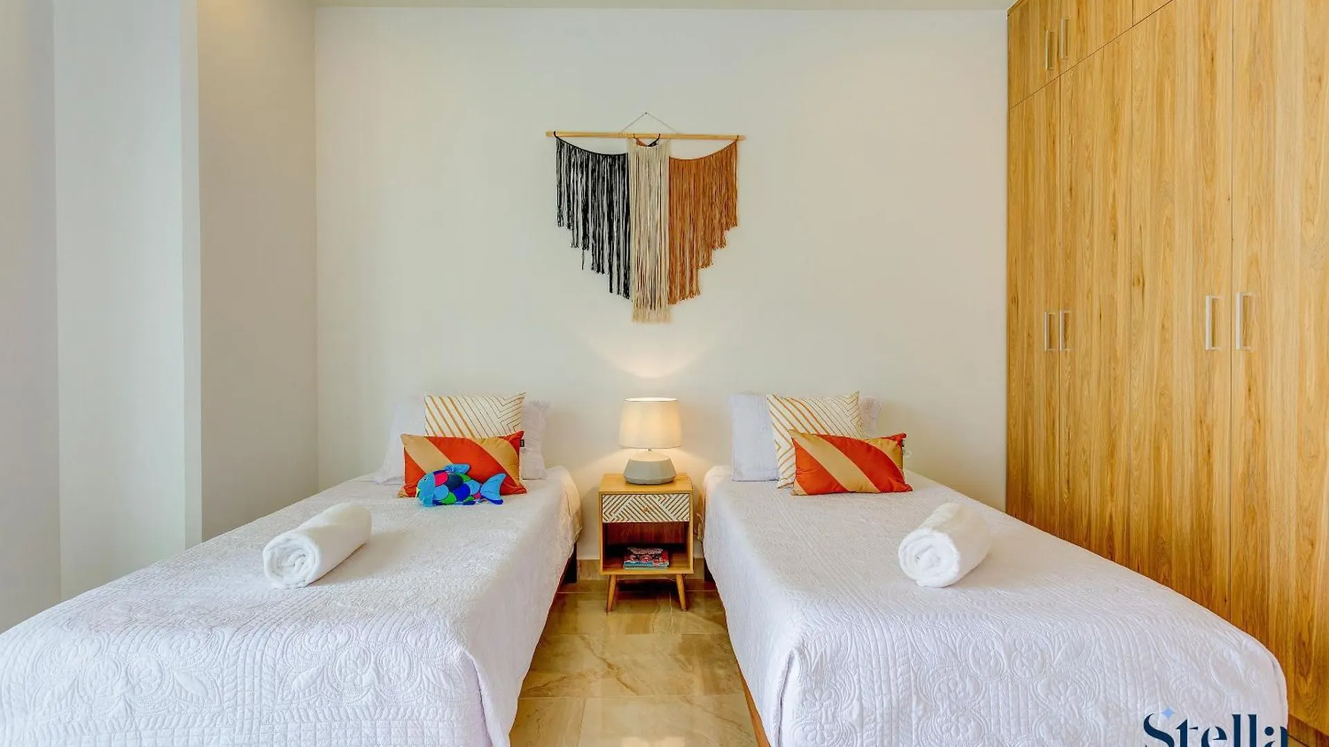 New Complex Resort Style With Amenities Near Downtown 7Min Playa del Carmen Holiday home