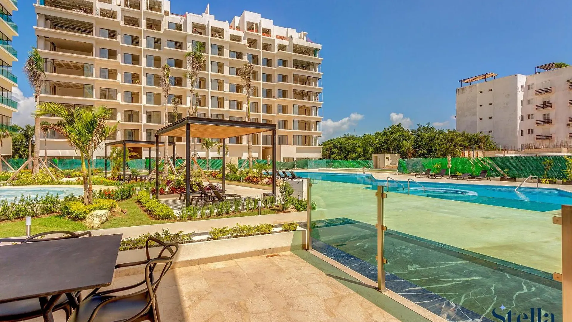 New Complex Resort Style With Amenities Near Downtown 7Min Playa del Carmen